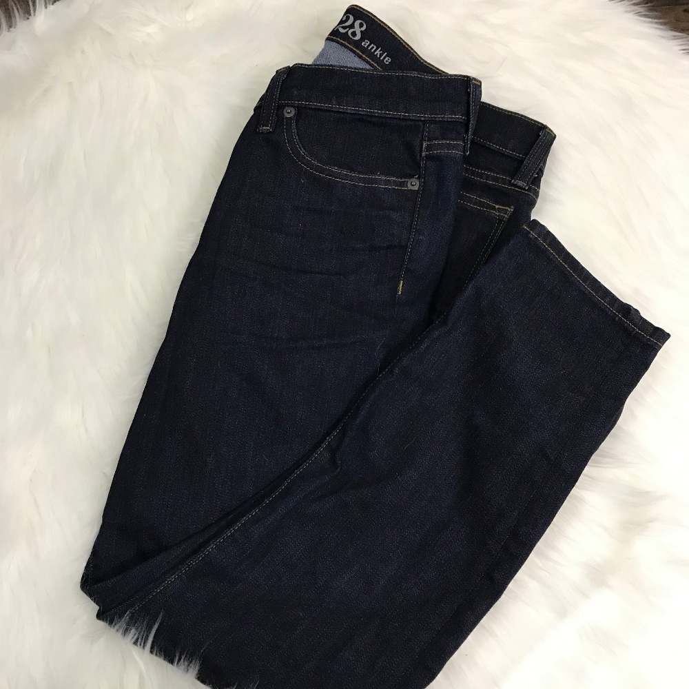 J.Crew Tootthpick Jeans. - Size 28